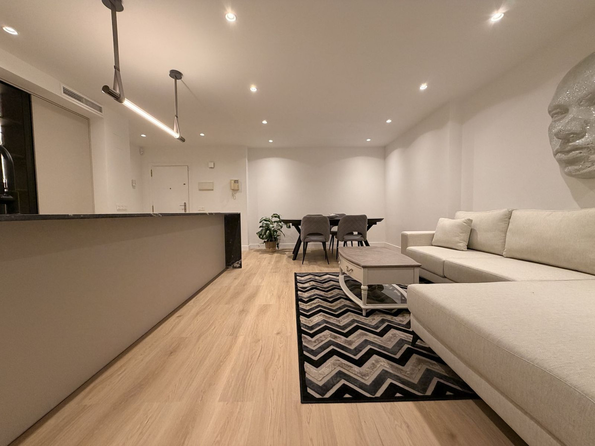 3 Bedroom Apartment for Sale in Nueva Andalucía — 7