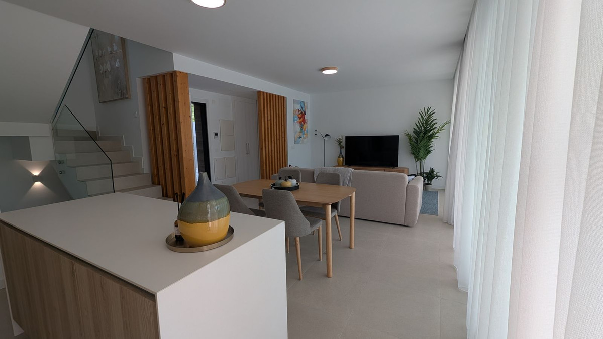 3 Bedroom Villa for Sale in Atalaya — 3