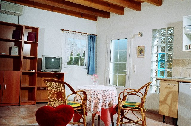 3 Bedroom Villa for Sale in Estepona — 2