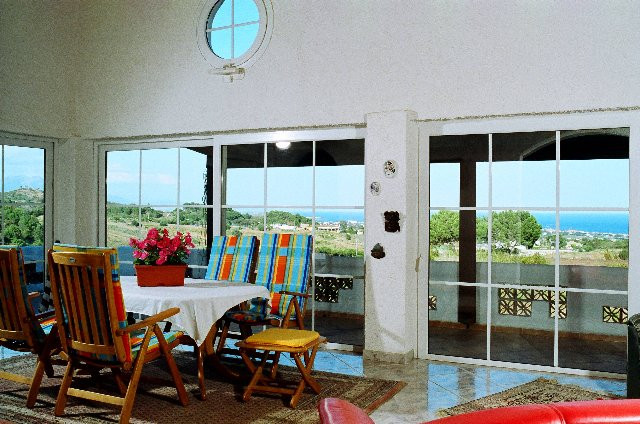 3 Bedroom Villa for Sale in Estepona — 5