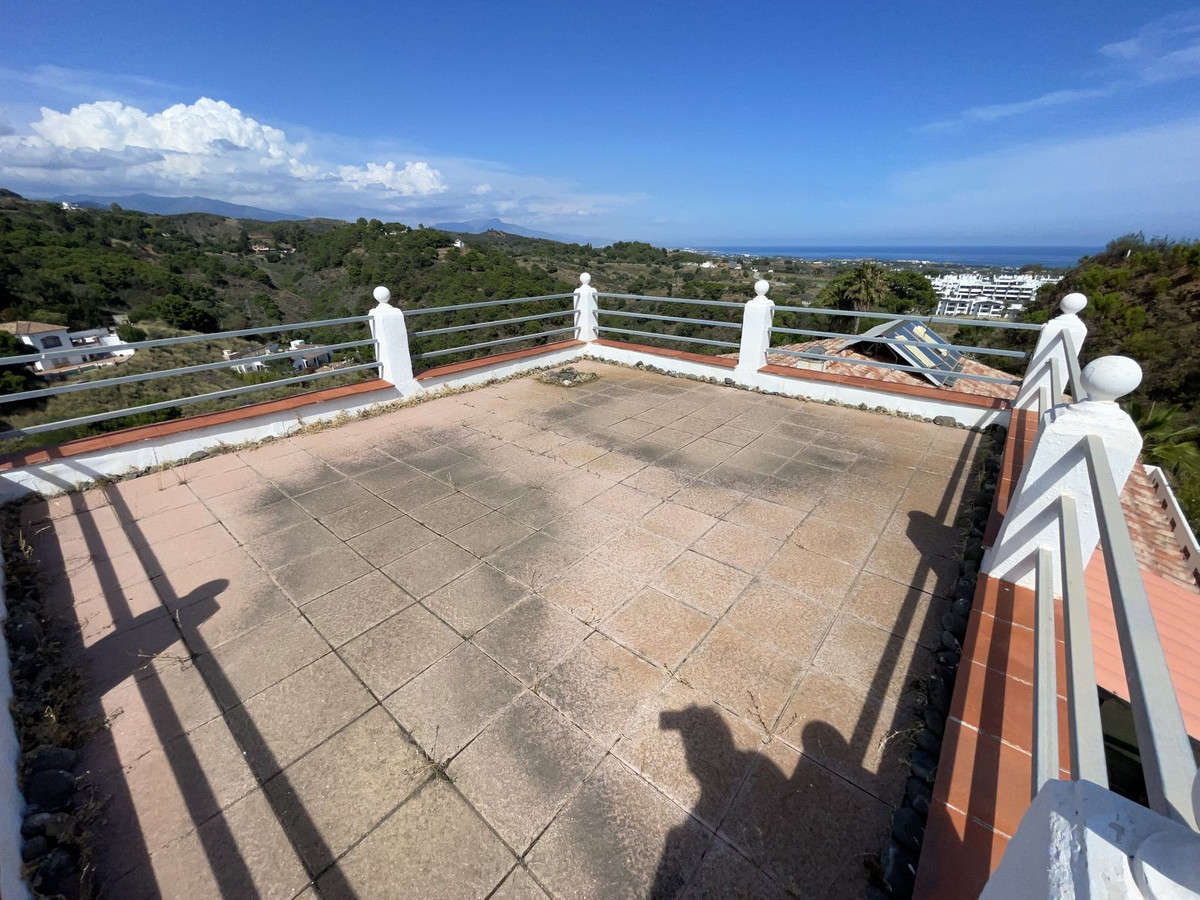 3 Bedroom Villa for Sale in Estepona — 6