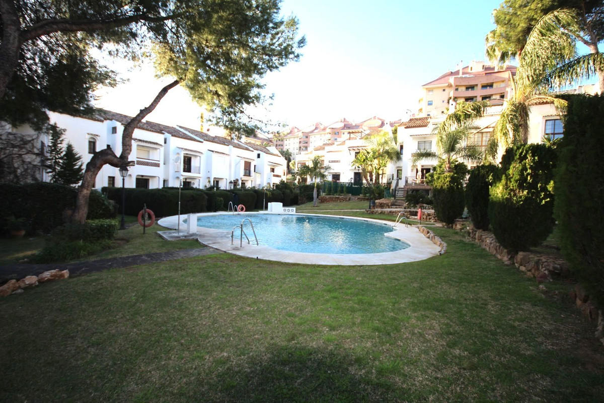5 Bedroom Villa for Sale in Marbella