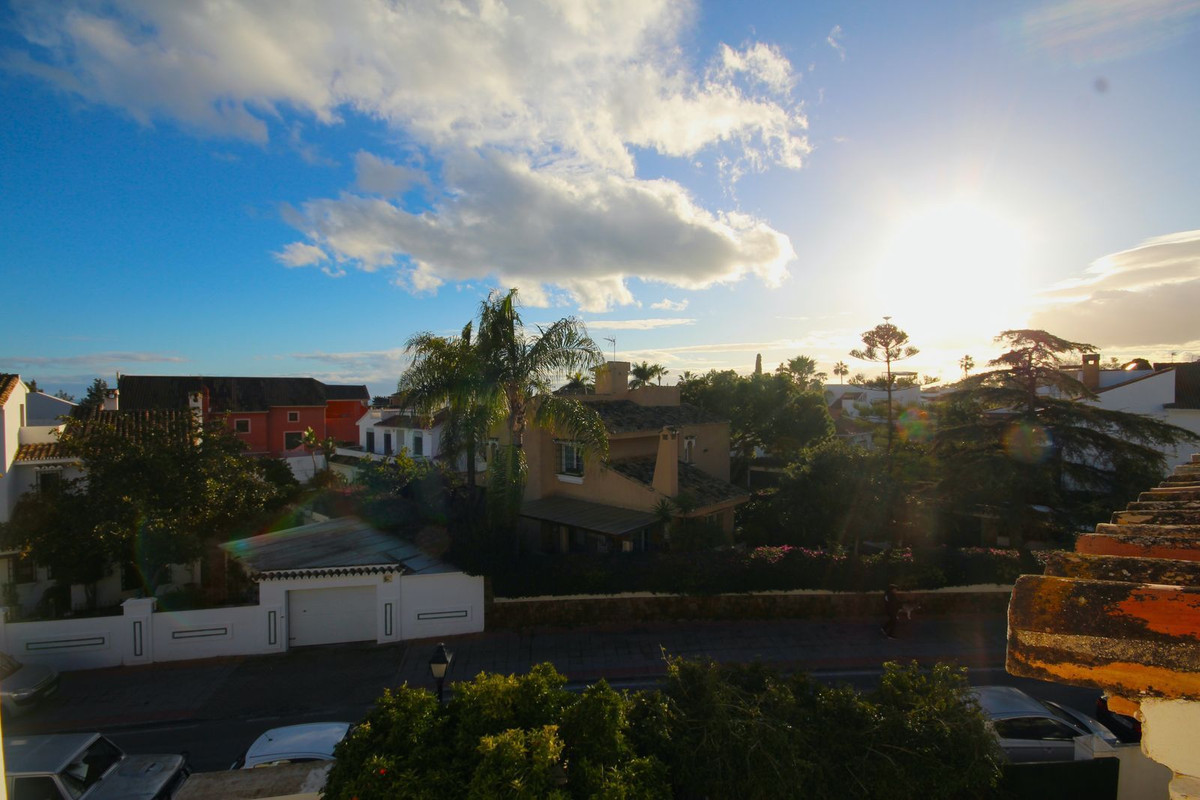 5 Bedroom Villa for Sale in Marbella — 2