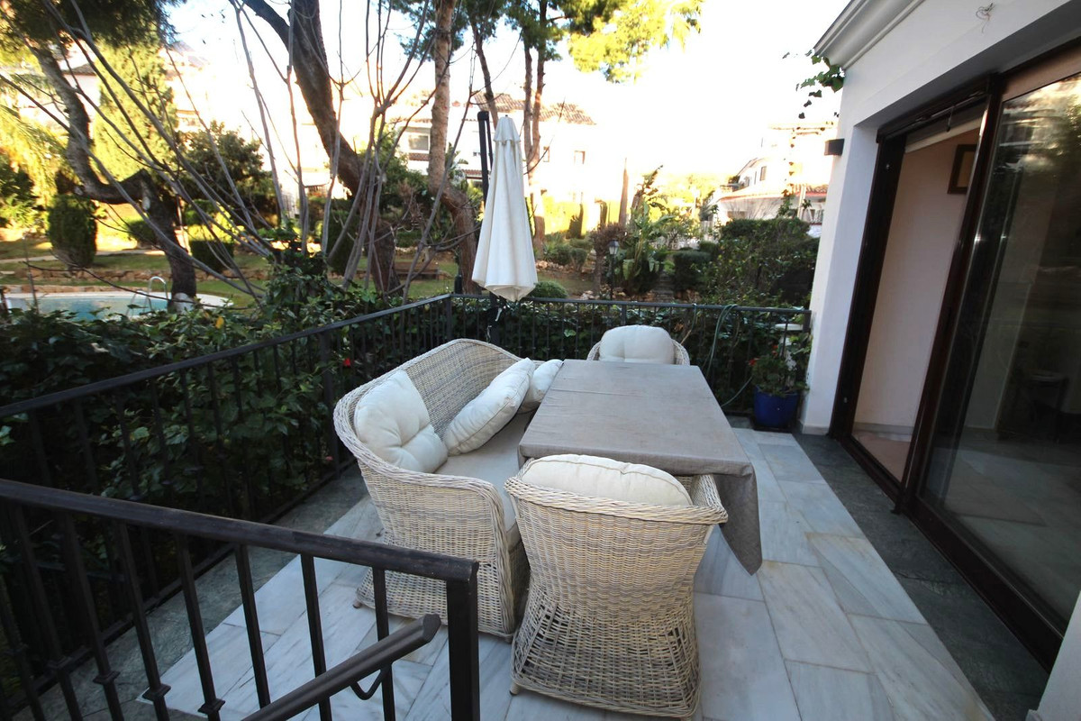5 Bedroom Villa for Sale in Marbella — 9