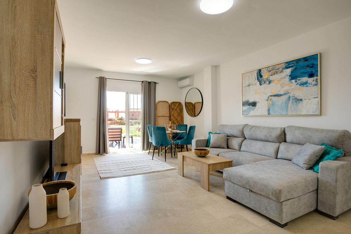 2 Bedroom Apartment for Sale in Estepona — 4