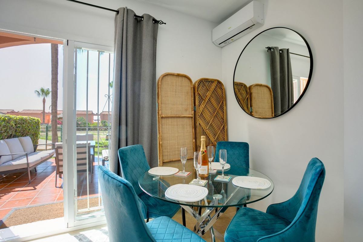 2 Bedroom Apartment for Sale in Estepona — 7
