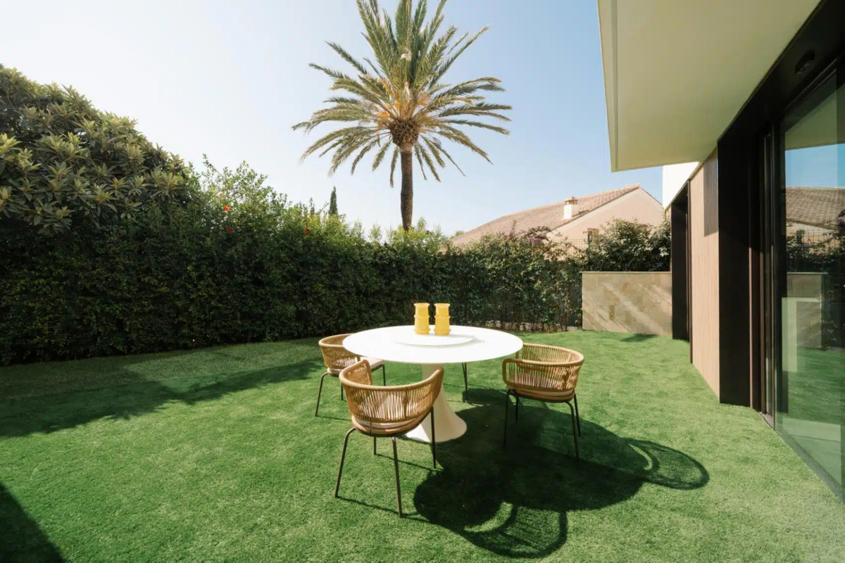 4 Bedroom Villa for Sale in Marbella — 8