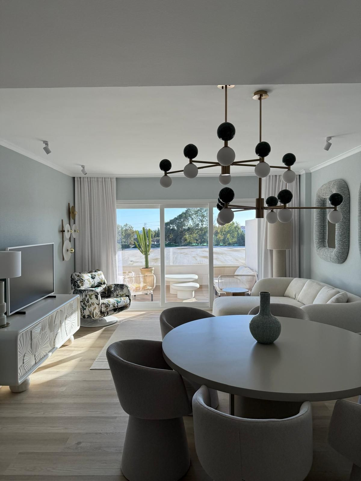 3 Bedroom Apartment for Sale in Nueva Andalucía — 2
