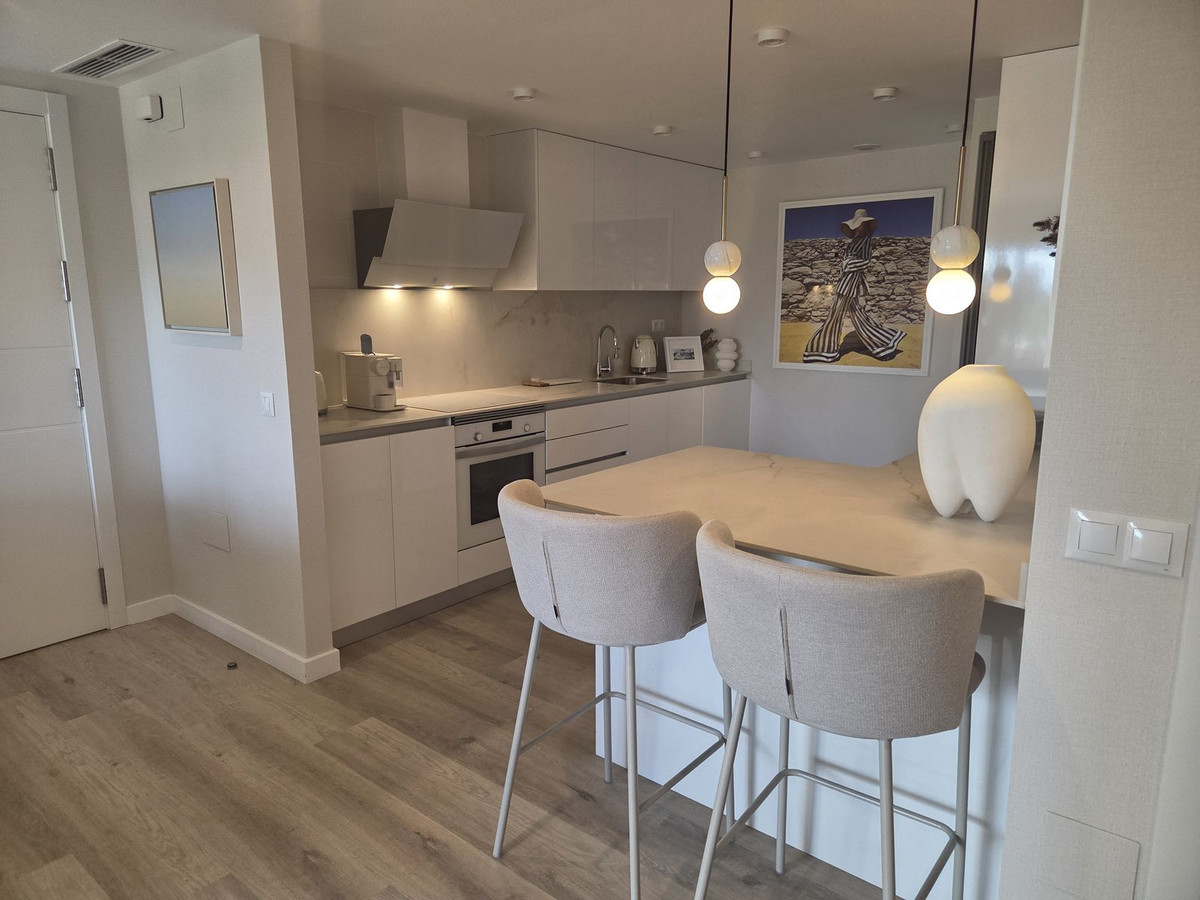 3 Bedroom Apartment for Sale in Nueva Andalucía — 8