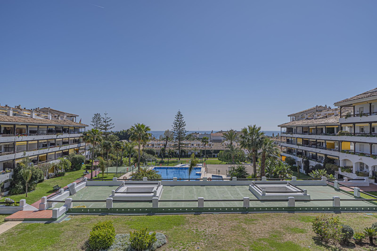 2 Bedroom Apartment for Sale in The Golden Mile — 3