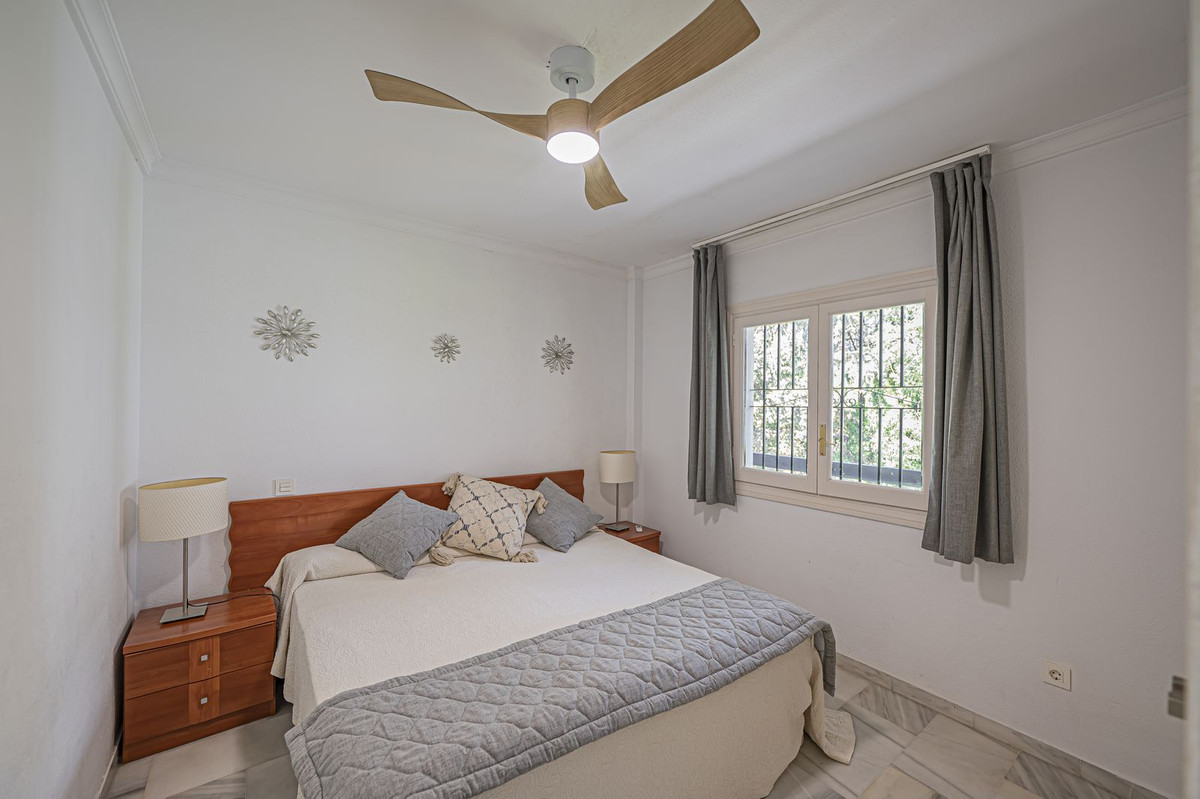 2 Bedroom Apartment for Sale in The Golden Mile — 7