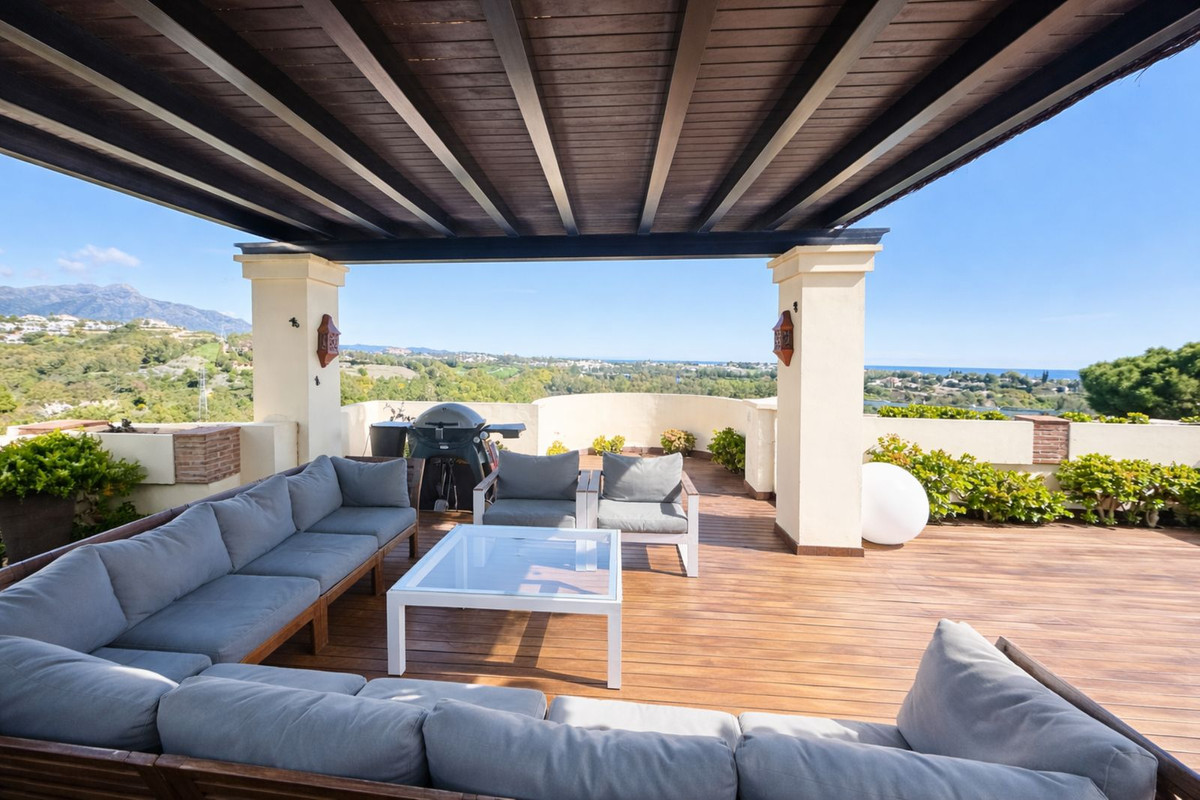 3 Bedroom Apartment for Sale in Benahavís — 5