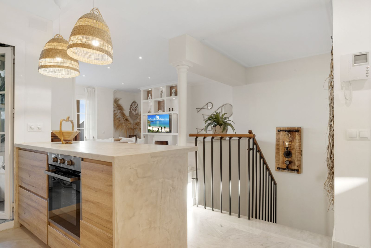 2 Bedroom Apartment for Sale in Nueva Andalucía — 7