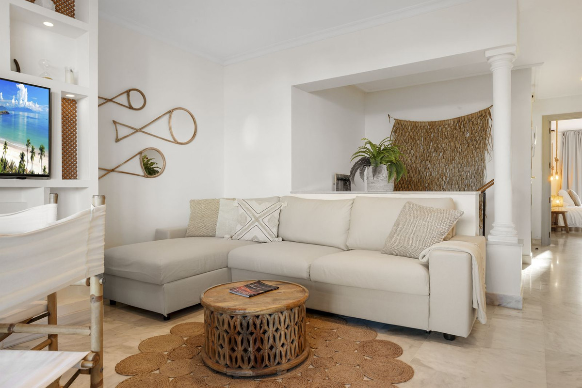 2 Bedroom Apartment for Sale in Nueva Andalucía — 9