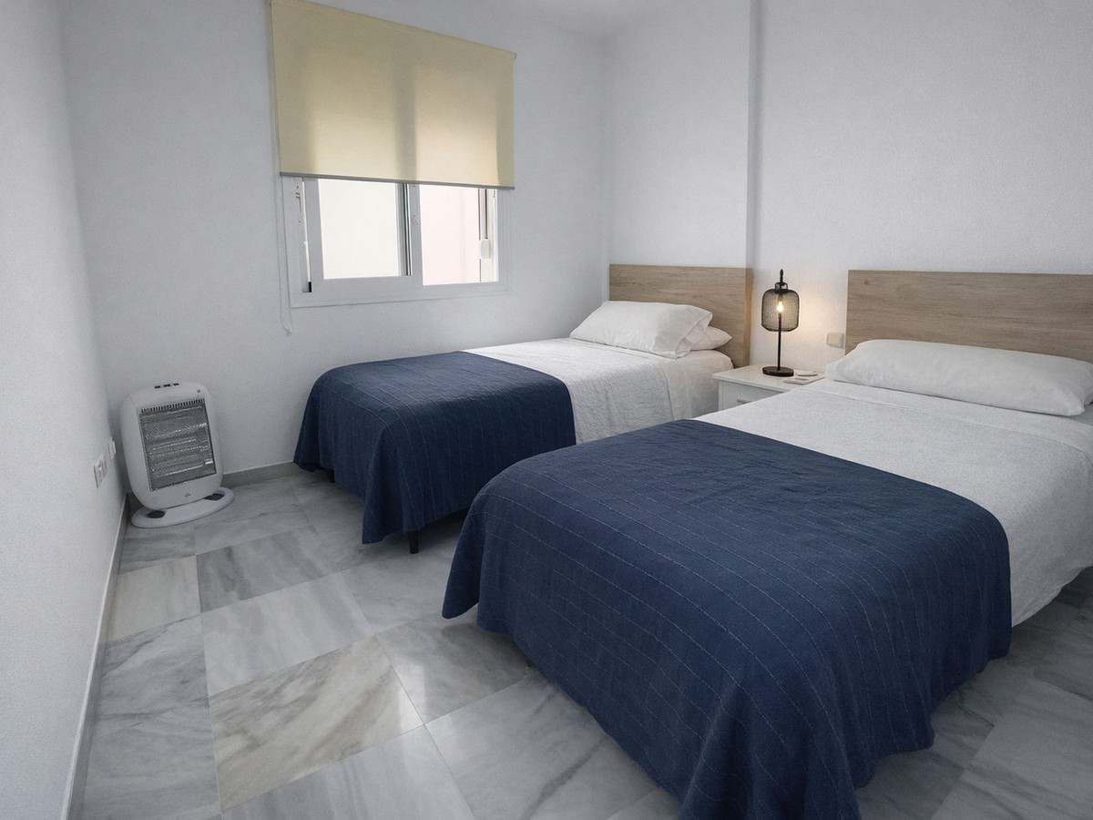 2 Bedroom Apartment for Sale in Estepona — 4