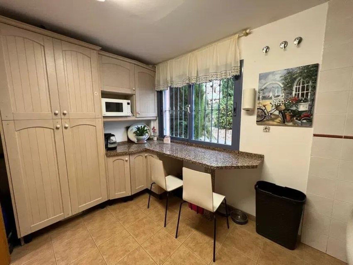 5 Bedroom Villa for Sale in Nueva Andalucía — 7