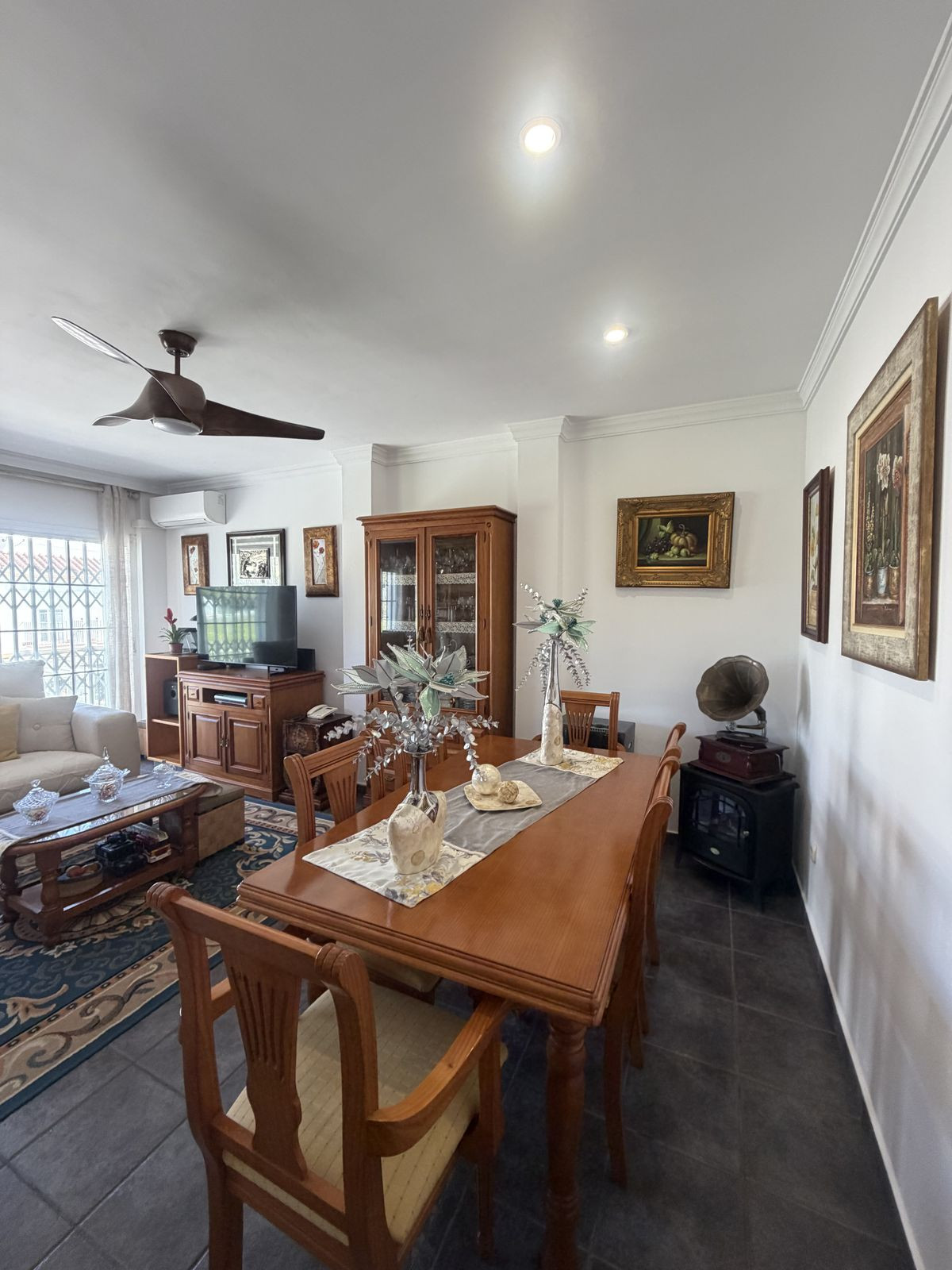 3 Bedroom Villa for Sale in Estepona — 3