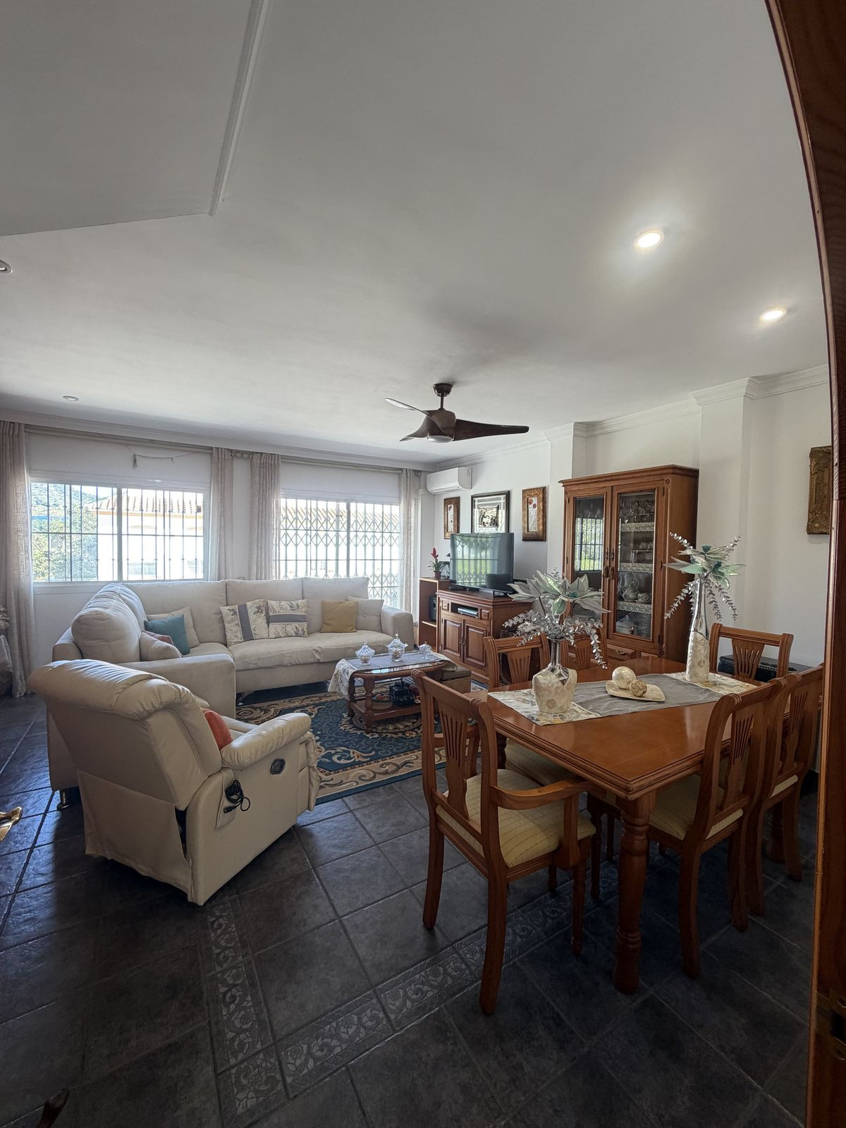 3 Bedroom Villa for Sale in Estepona — 4