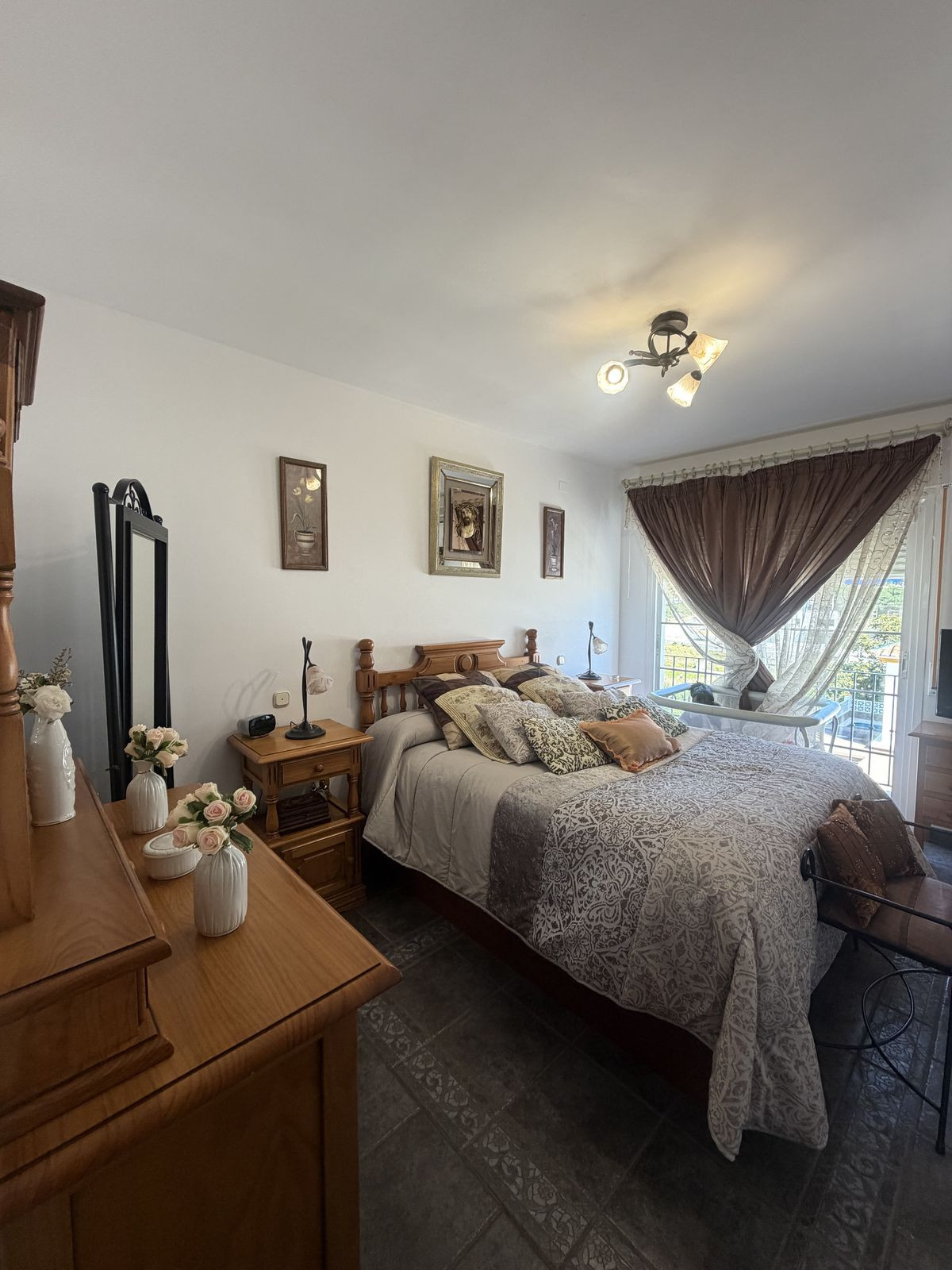 3 Bedroom Villa for Sale in Estepona — view 10