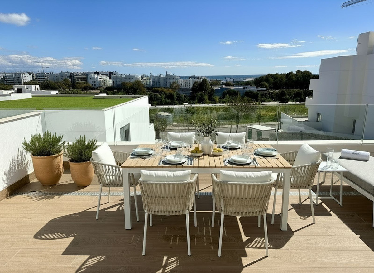 2 Bedroom Apartment for Sale in Estepona