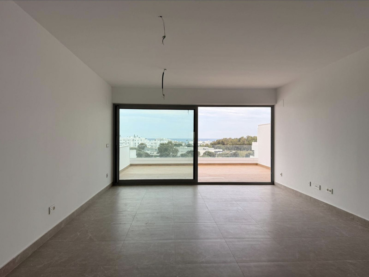 2 Bedroom Apartment for Sale in Estepona — 5
