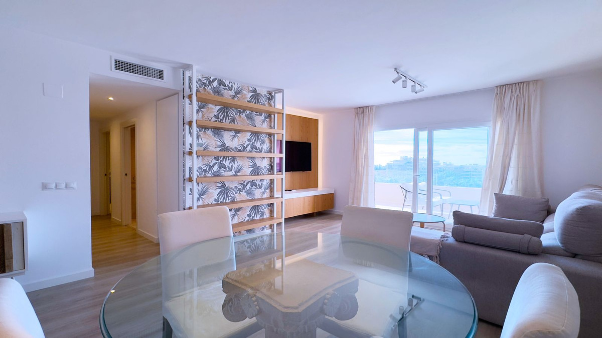 3 Bedroom Apartment for Sale in La Campana — 3