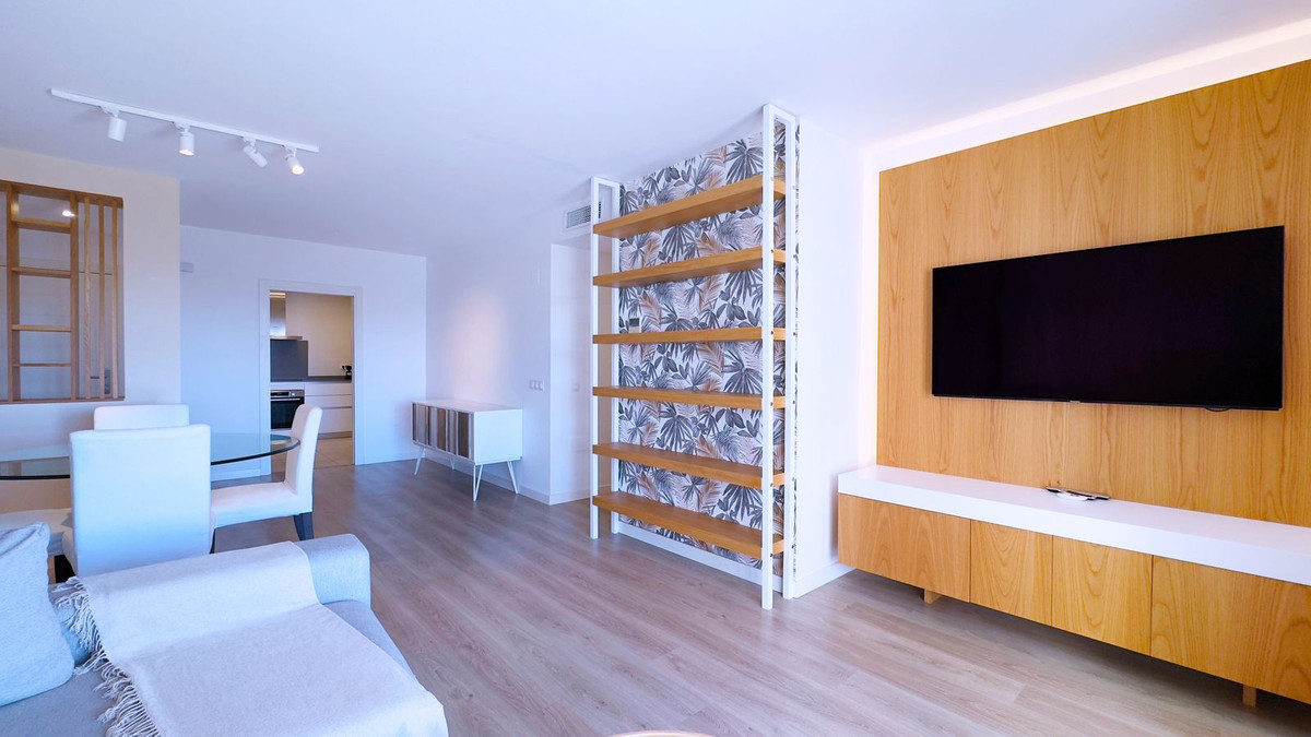 3 Bedroom Apartment for Sale in La Campana — 4