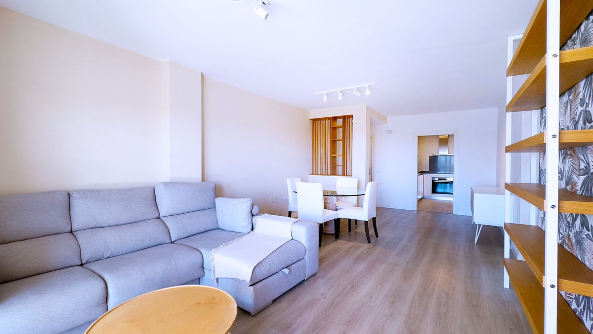 3 Bedroom Apartment for Sale in La Campana — 5