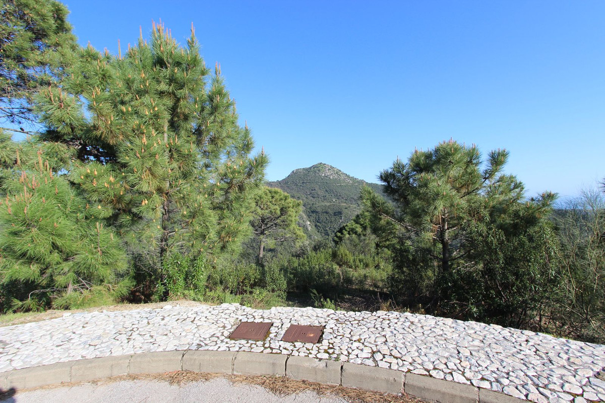Plot for Sale in Benahavís — 8
