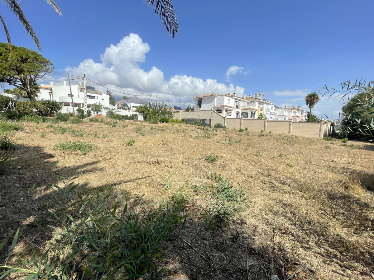 Plot for Sale in Estepona — view 10