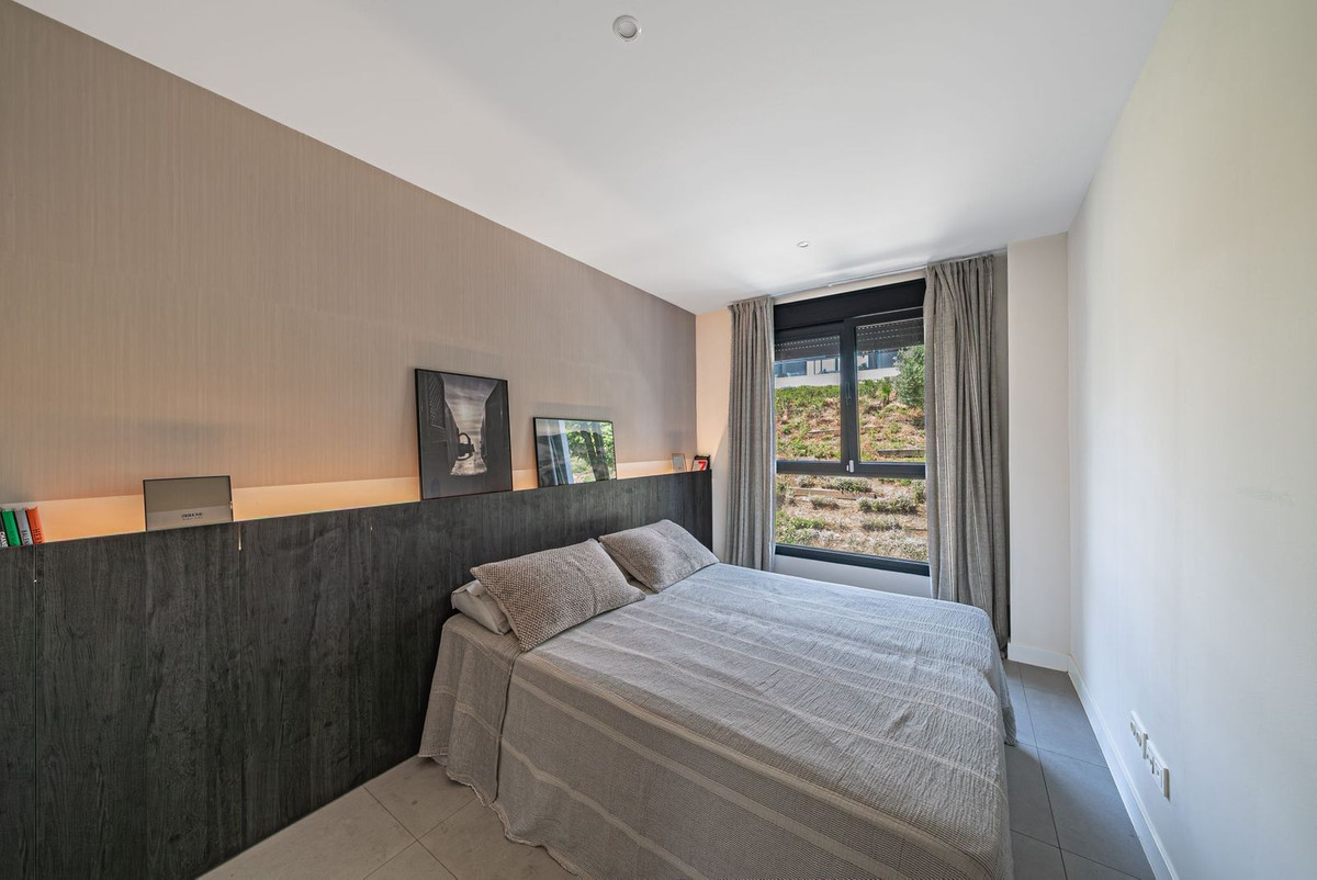 3 Bedroom Apartment for Sale in Estepona — 5