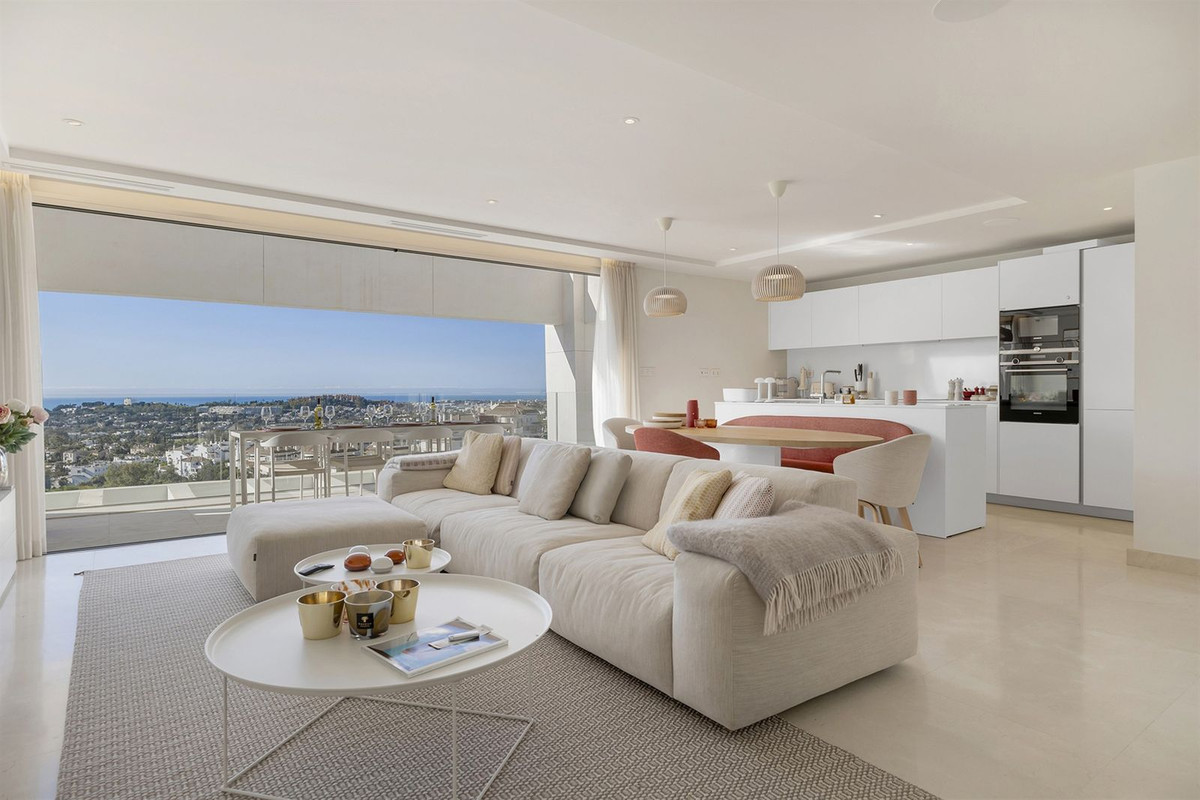 3 Bedroom Apartment for Sale in Nueva Andalucía