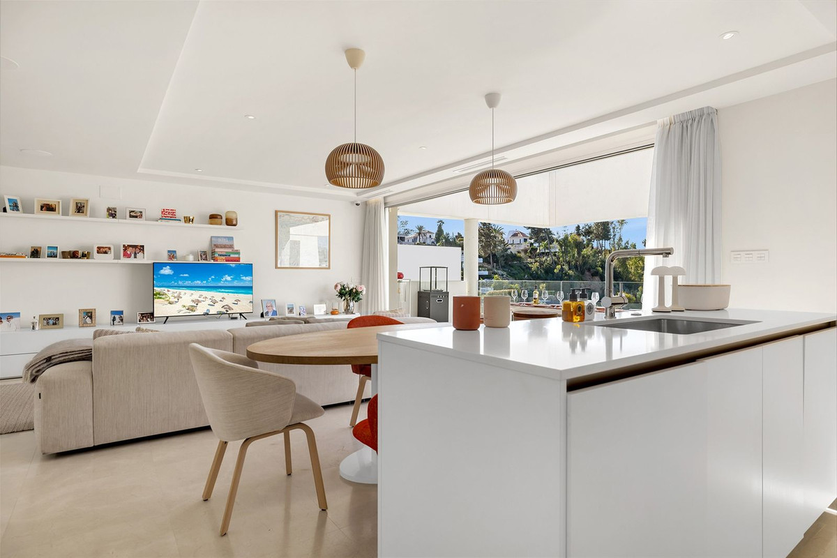 3 Bedroom Apartment for Sale in Nueva Andalucía — 8