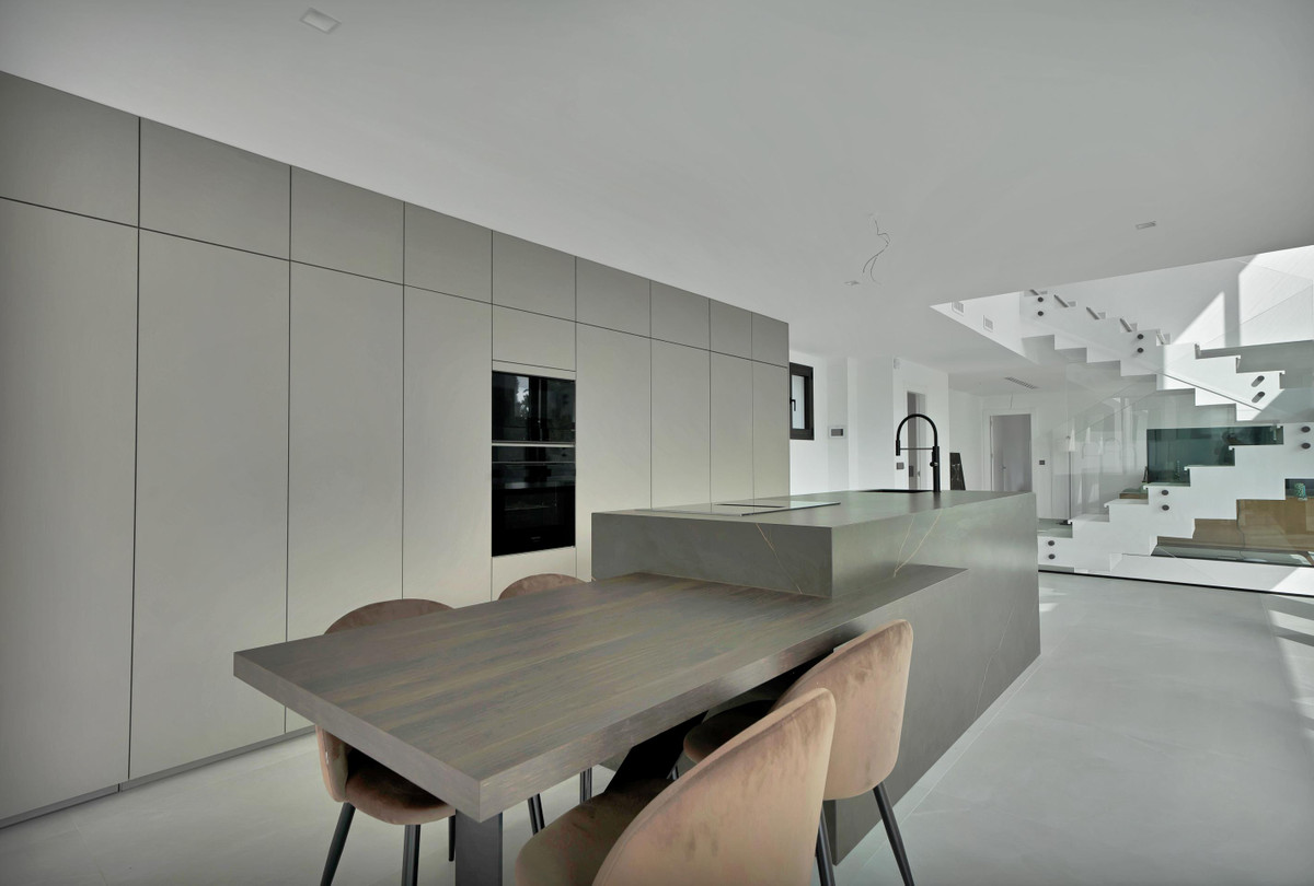 4 Bedroom Villa for Sale in La Quinta — view 17