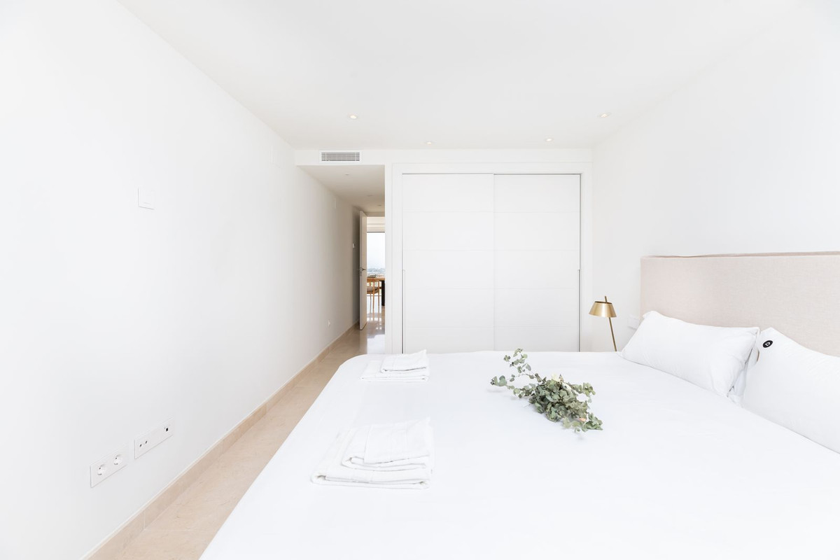 2 Bedroom Apartment for Sale in Nueva Andalucía — 9