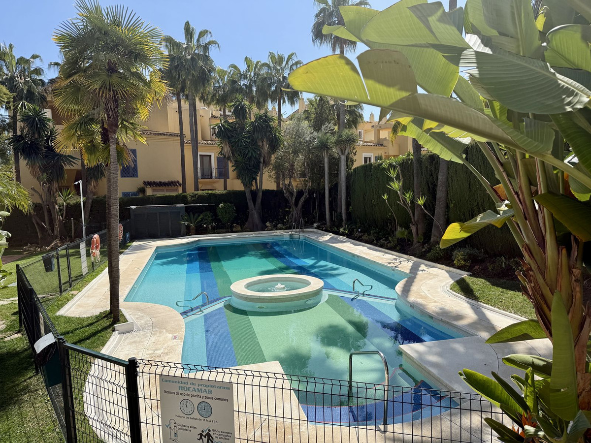 2 Bedroom Apartment for Sale in Nagüeles