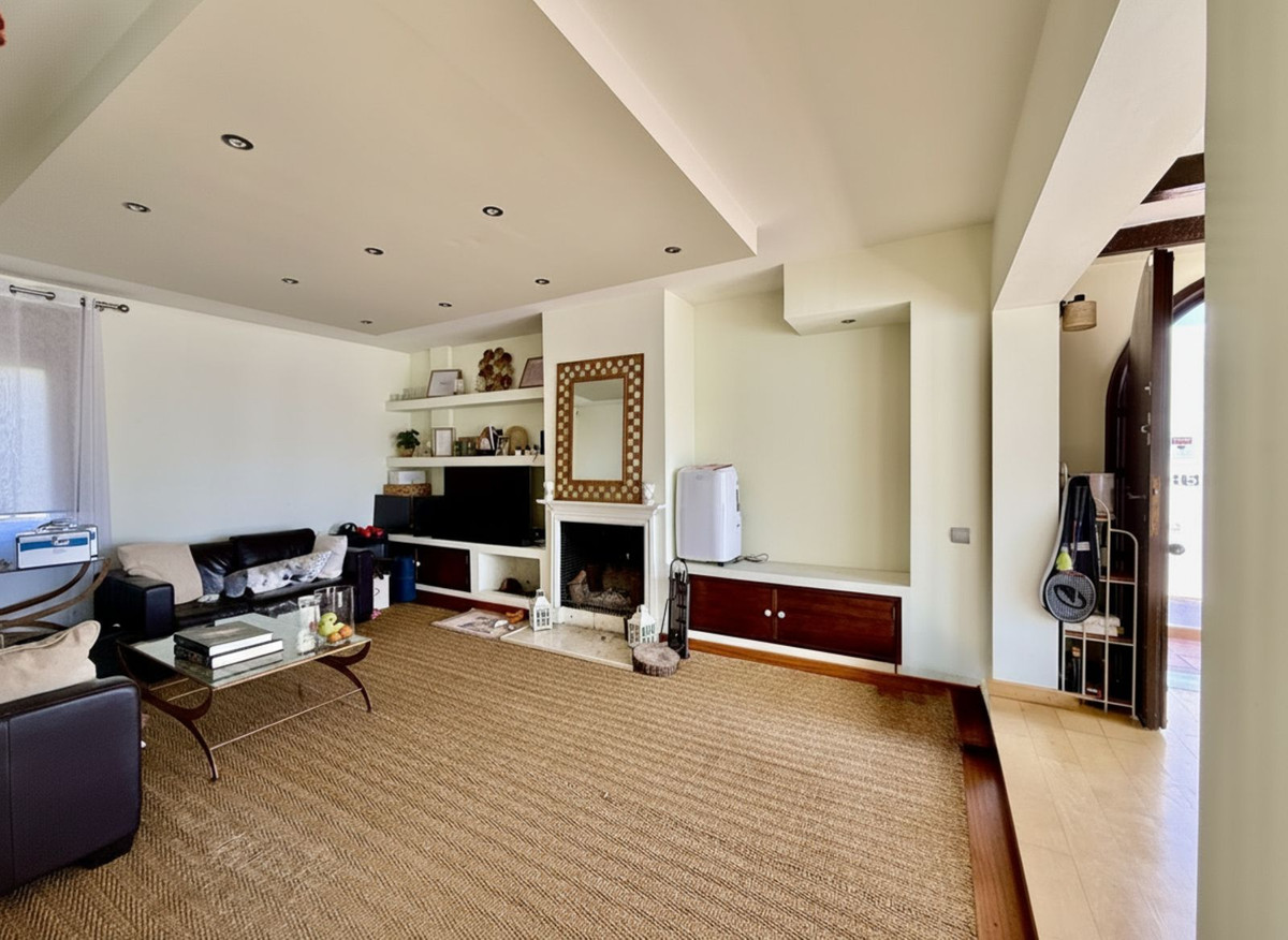 2 Bedroom Apartment for Sale in Nagüeles — 7