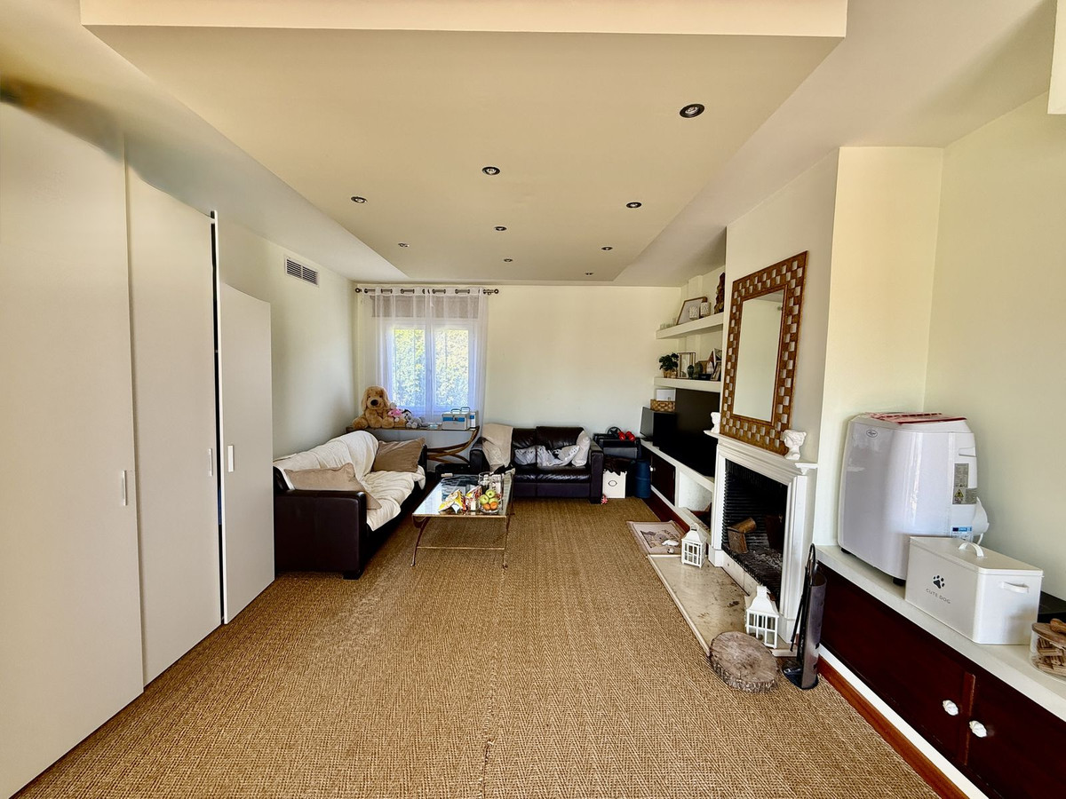 2 Bedroom Apartment for Sale in Nagüeles — 8