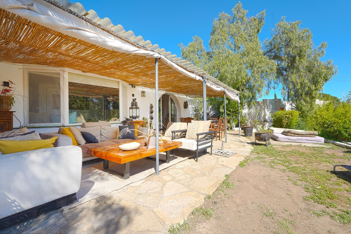 6 Bedroom Villa for Sale in Valle del Sol — view 10