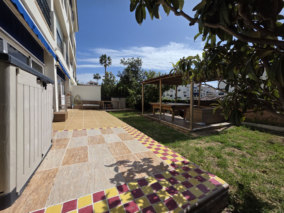 2 Bedroom Apartment for Sale in Nueva Andalucía — 2