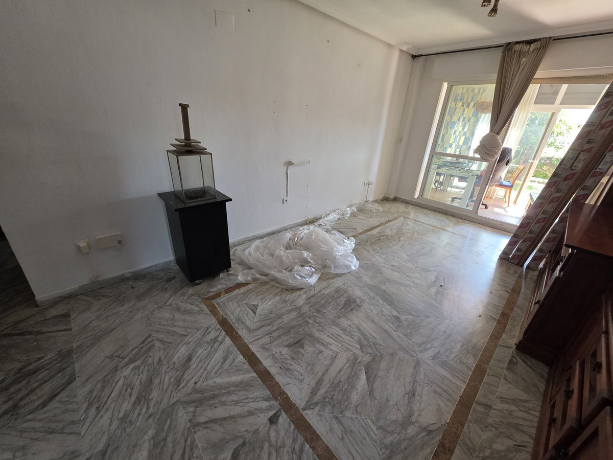 2 Bedroom Apartment for Sale in Nueva Andalucía — 6