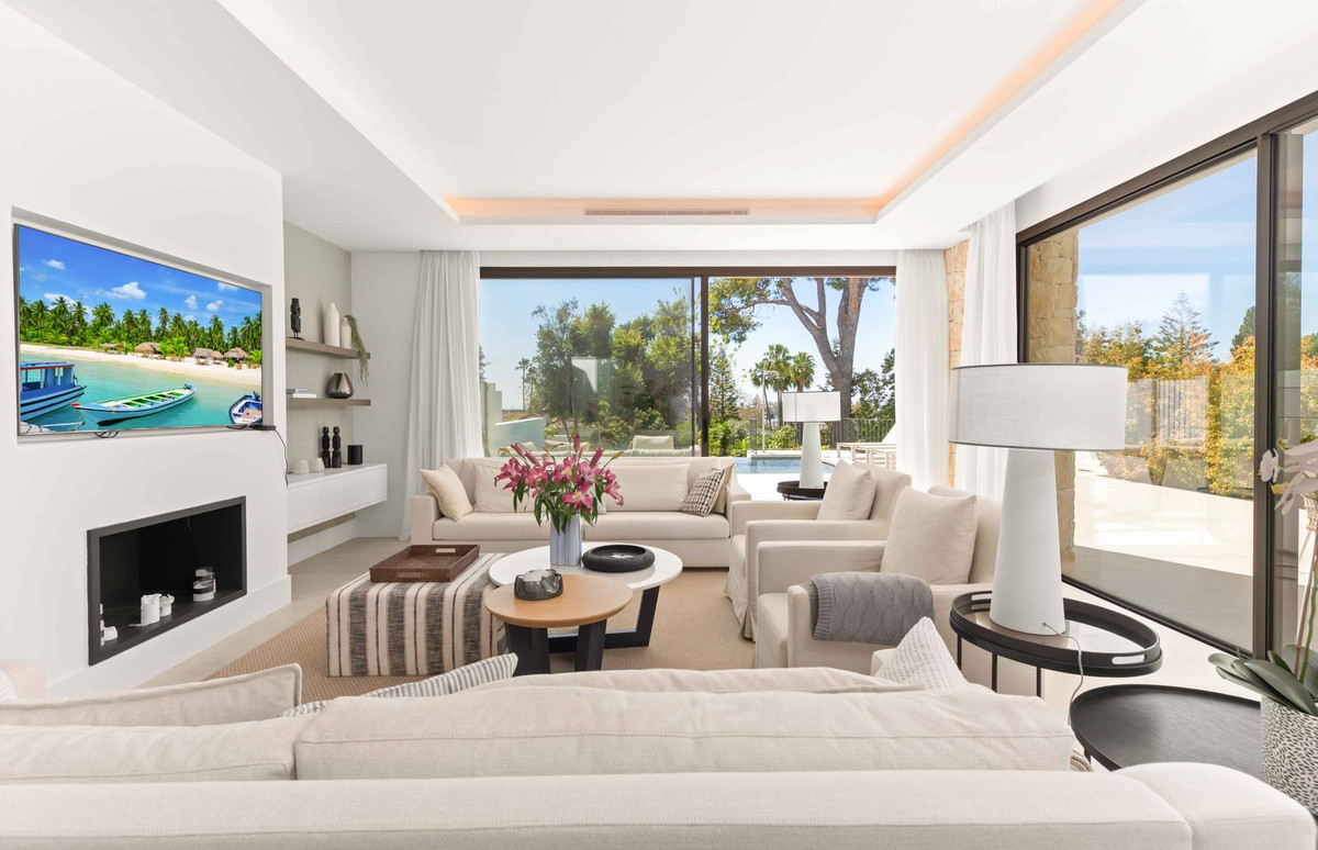 5 Bedroom Villa for Sale in San Pedro de Alcántara — 3