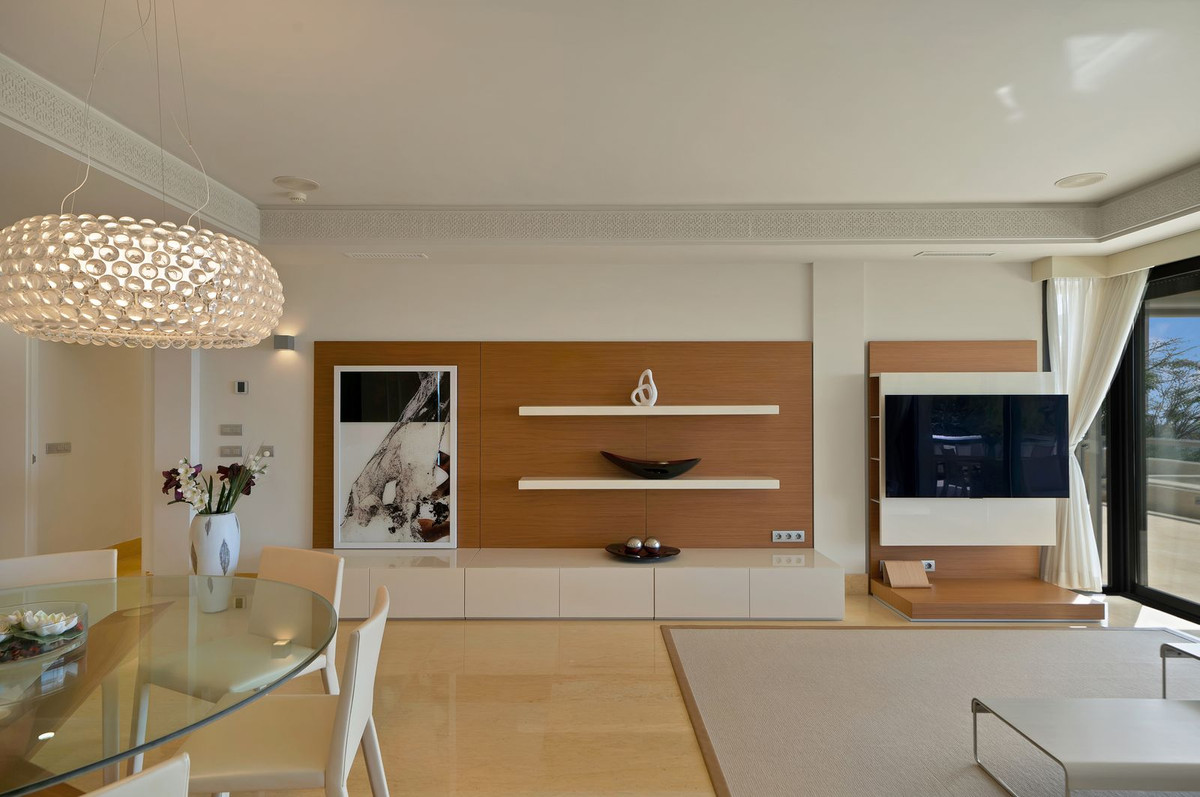 3 Bedroom Apartment for Sale in Nueva Andalucía — 3