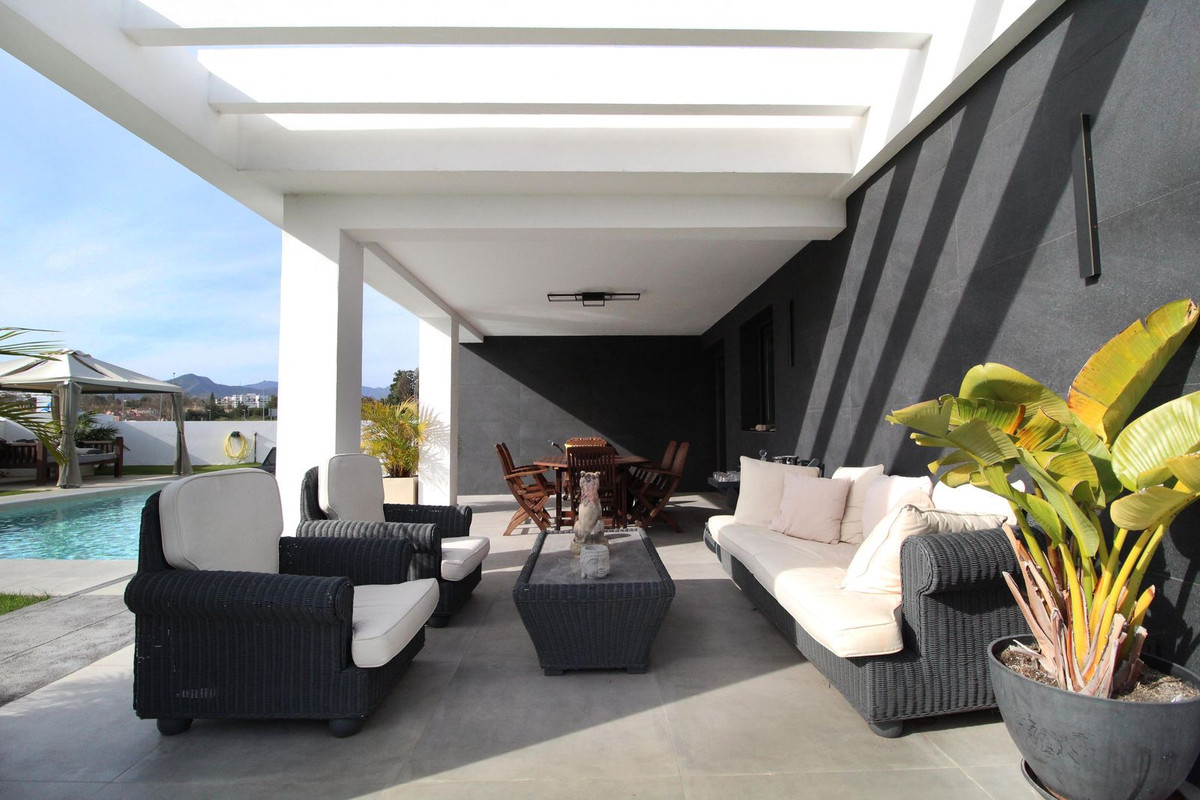 3 Bedroom Villa for Sale in San Pedro de Alcántara — view 10