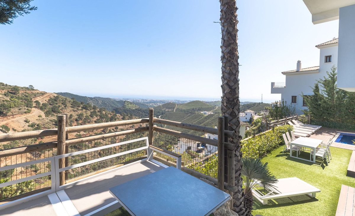 5 Bedroom Villa for Sale in Benahavís — 4