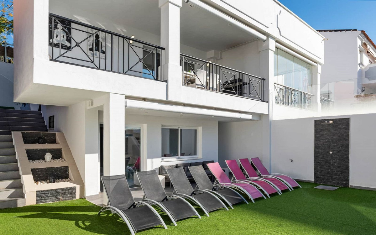 6 Bedroom Villa for Sale in Marbella — 2