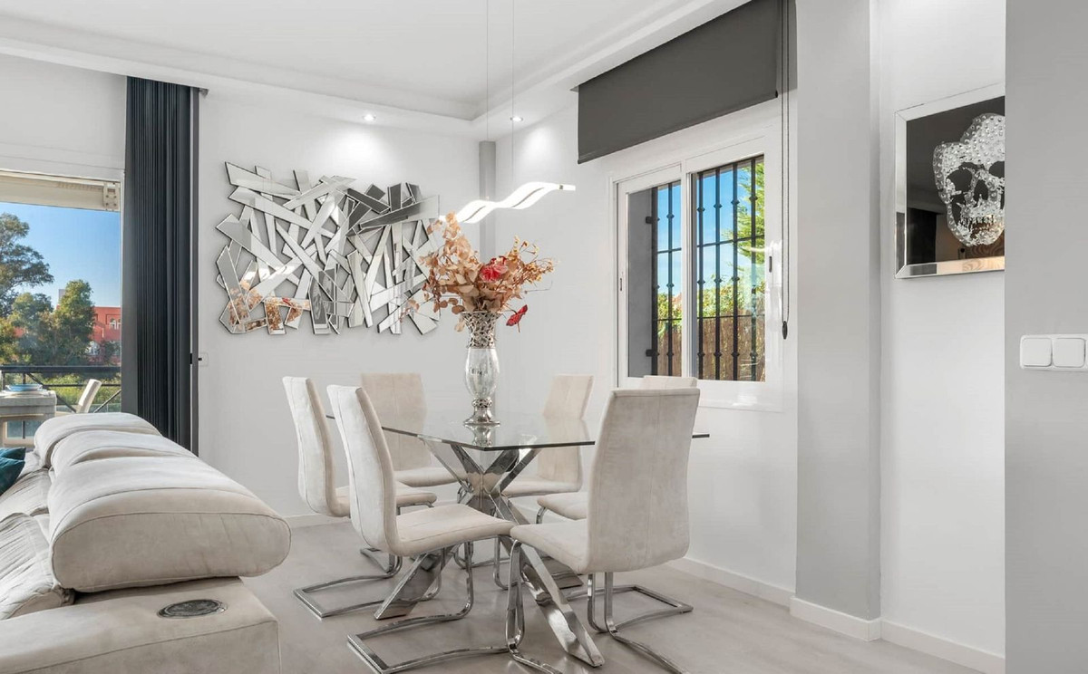 6 Bedroom Villa for Sale in Marbella — 5