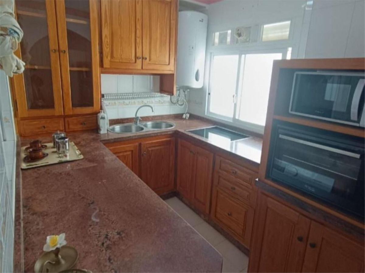 3 Bedroom Apartment for Sale in Estepona — 5