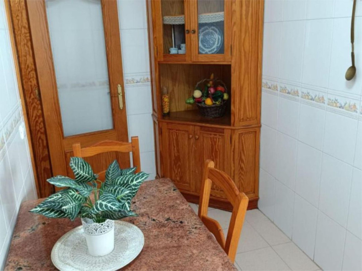 3 Bedroom Apartment for Sale in Estepona — 6