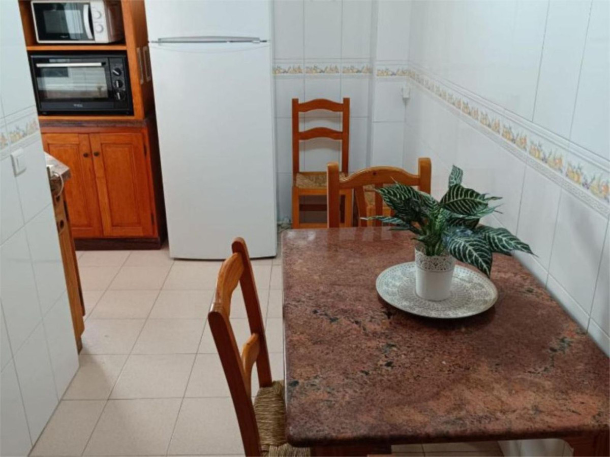3 Bedroom Apartment for Sale in Estepona — 8